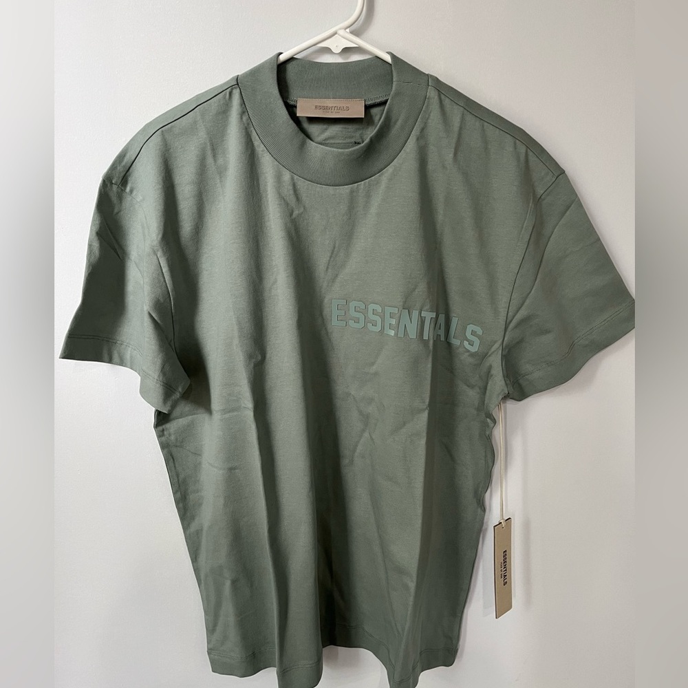 Fear of god essentials tee